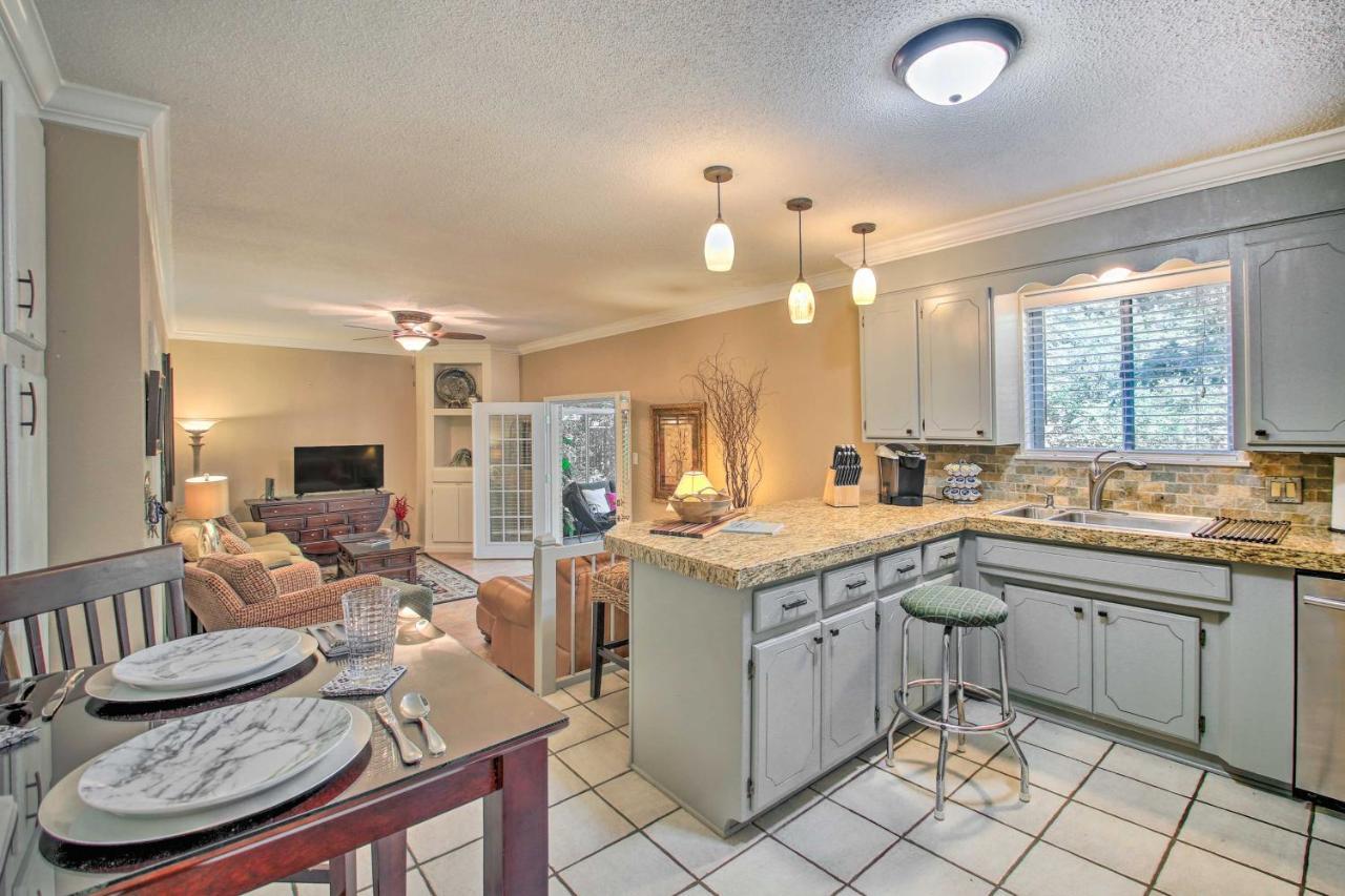Charming Hot Springs Home With Sunroom And Yard Extérieur photo
